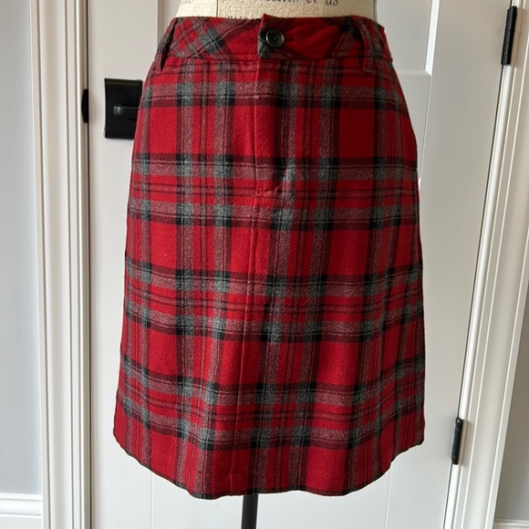 LIKE NEW Eddie Bauer Plaid Skirt - Picture 1 of 6